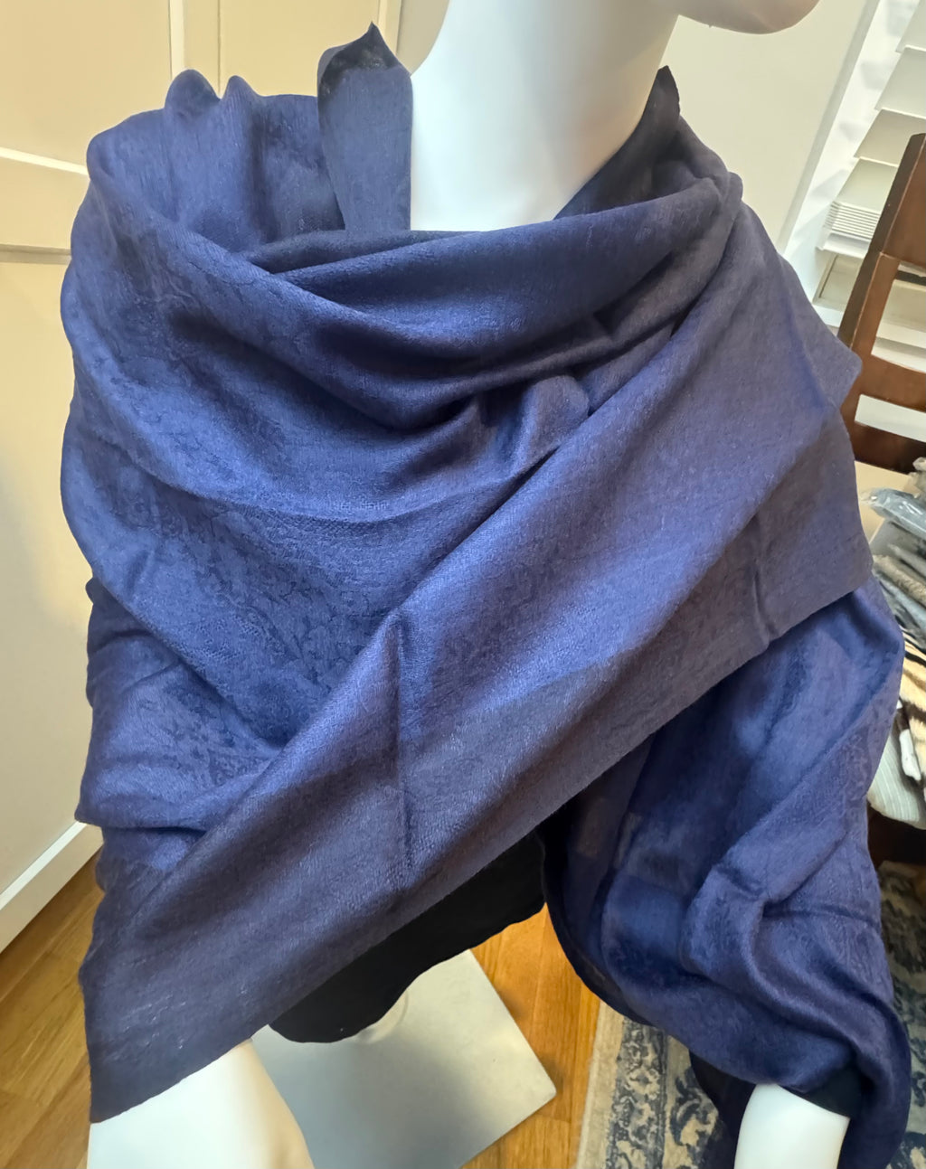 Cashmere/silk Scarf decorative border-4 colors